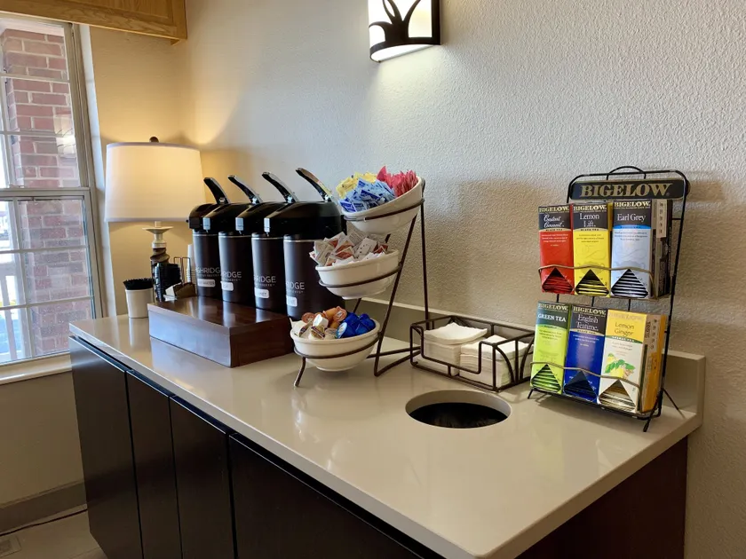 Country Inn & Suites by Radisson Kenosha - Pleasant Prairie - Saguão