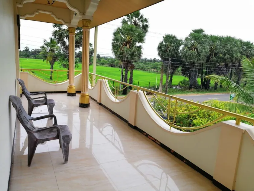 Victoria Guest House - Image 1