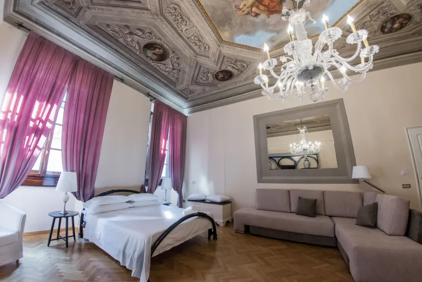 N4U Guest House Florence - Image 1