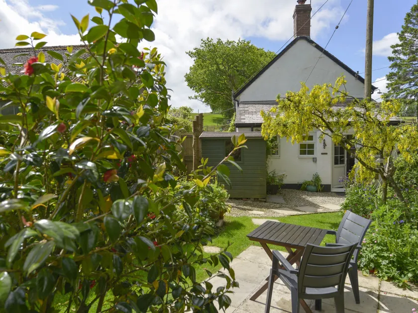 Little Week Cottage - Image 1