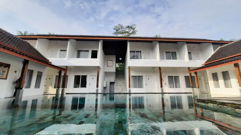 Sinom Borobudur Heritage Hotel - Image 1