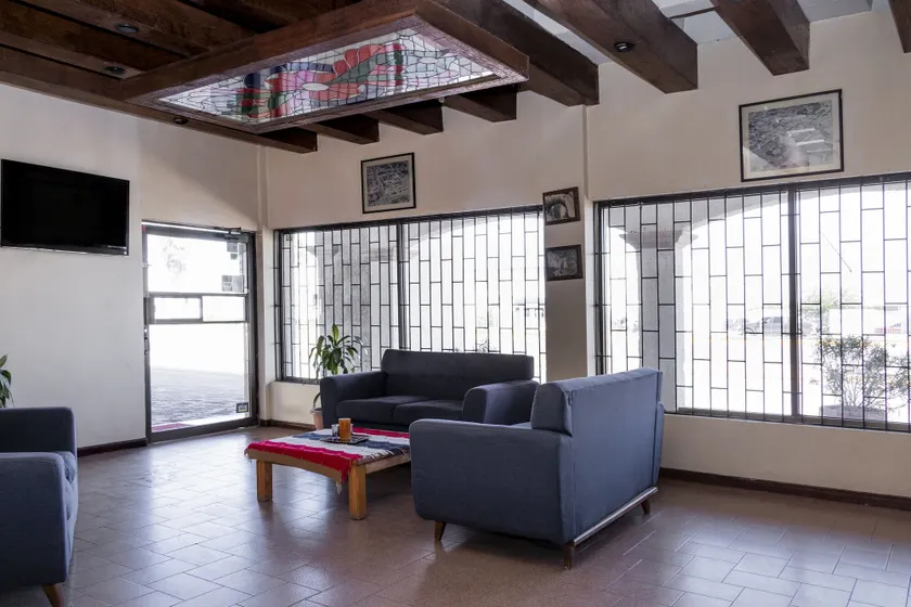 Hotel Real del Sur Chihuahua - Lobby sitting area