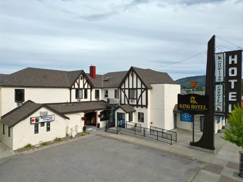 King Hotel - Image 1