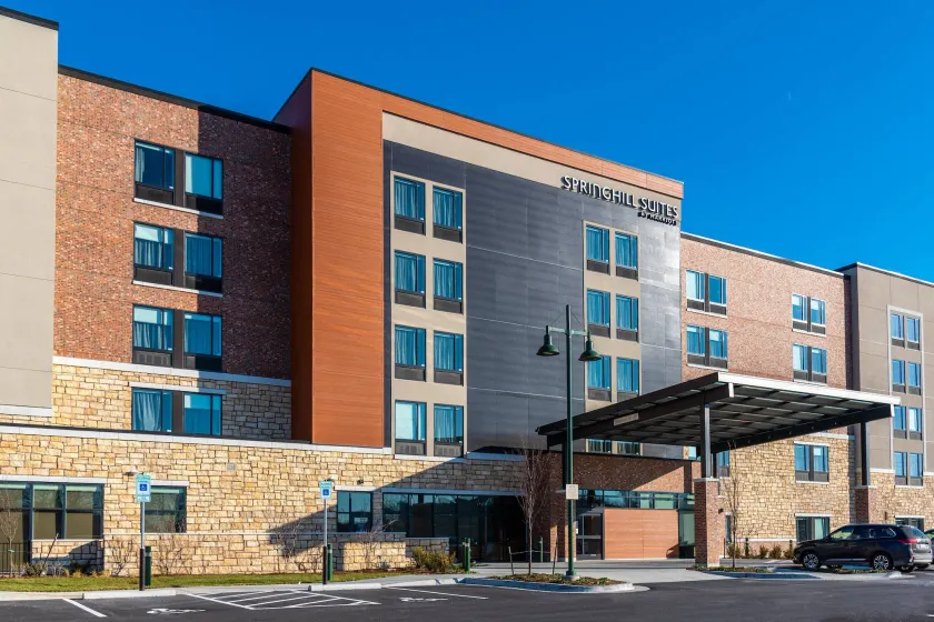 SpringHill Suites by Marriott Overland Park Leawood - Image 1