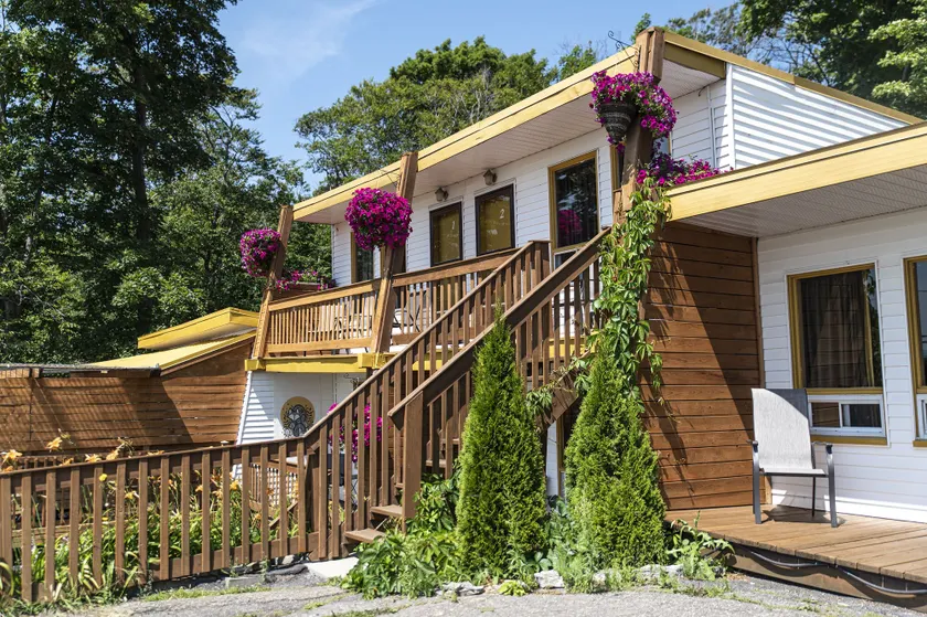 Motel Ile d'Orleans - Image 1