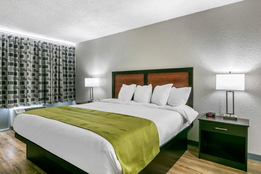 Rodeway Inn Kingston Springs - Image 1