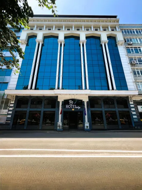 BM HOTEL City - Image 1