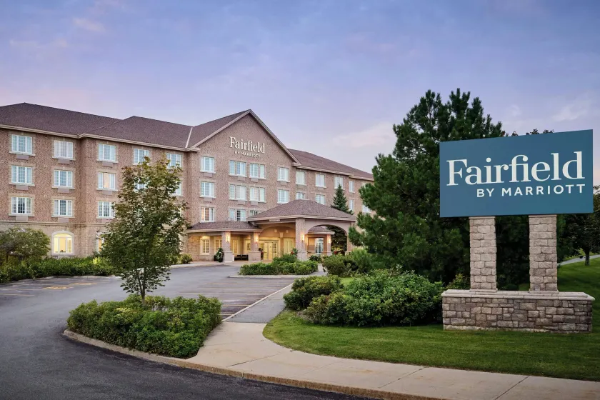 Fairfield Inn & Suites by Marriott Ottawa Kanata - Image 1