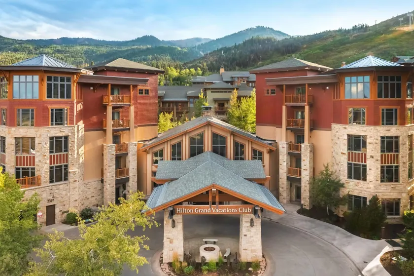 Hilton Grand Vacations Club Sunrise Lodge Park City - Image 1
