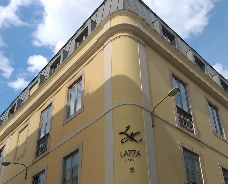 Lazza Hotel - Image 1