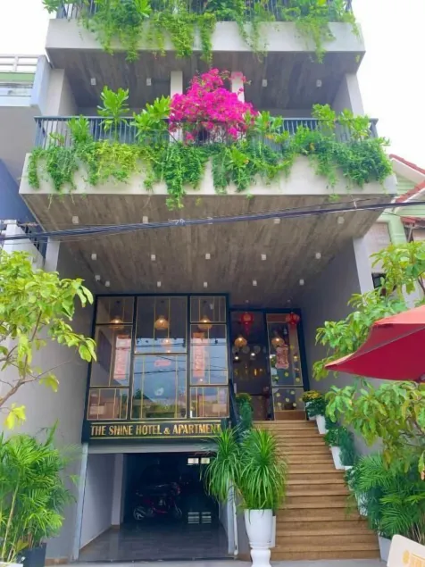 The Shine Hotel & Apartment - Image 1
