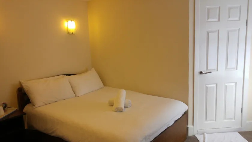 City View Hotel Stratford - Image 1
