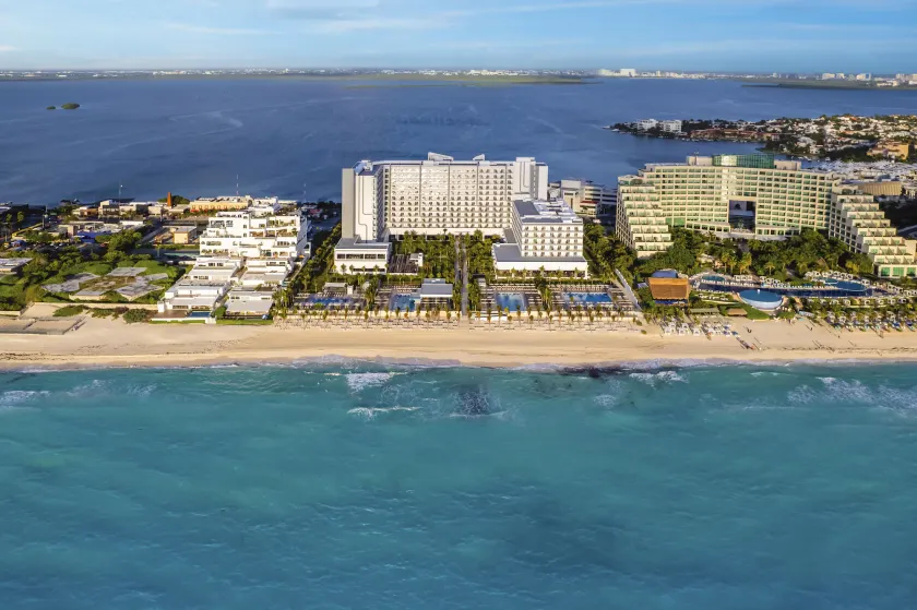 Hotel Riu Palace Kukulkan - Adults Only - All Inclusive - Image 1