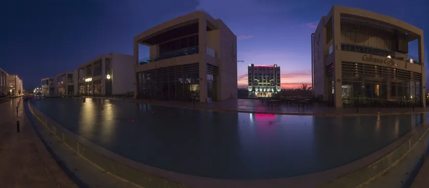 Boulevard Oman Hotel - Image 1