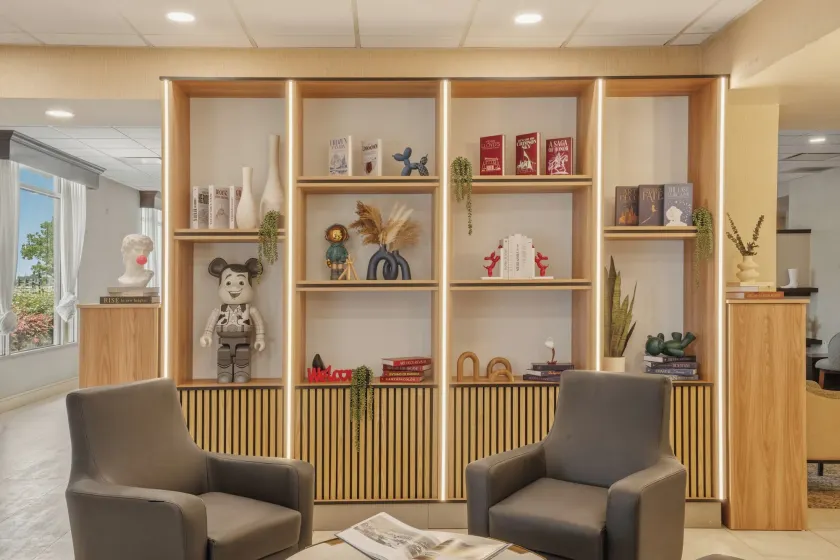 Kozy Hotel Dallas DFW Airport Area West - Image 1
