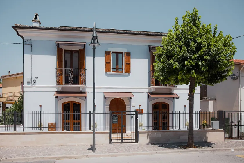 Executive B&B - Image 1