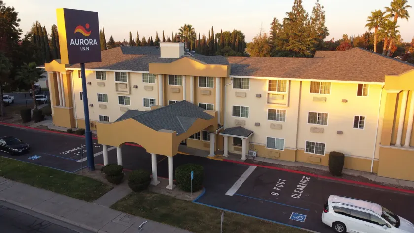 Aurora Inn - Image 1
