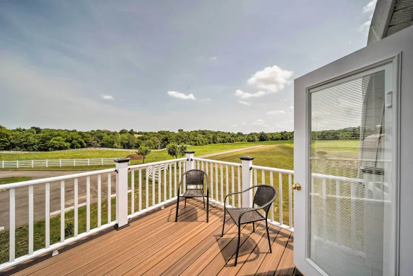 Updated Berger Cottage w/ Pool, on a Private Farm! - Image 1