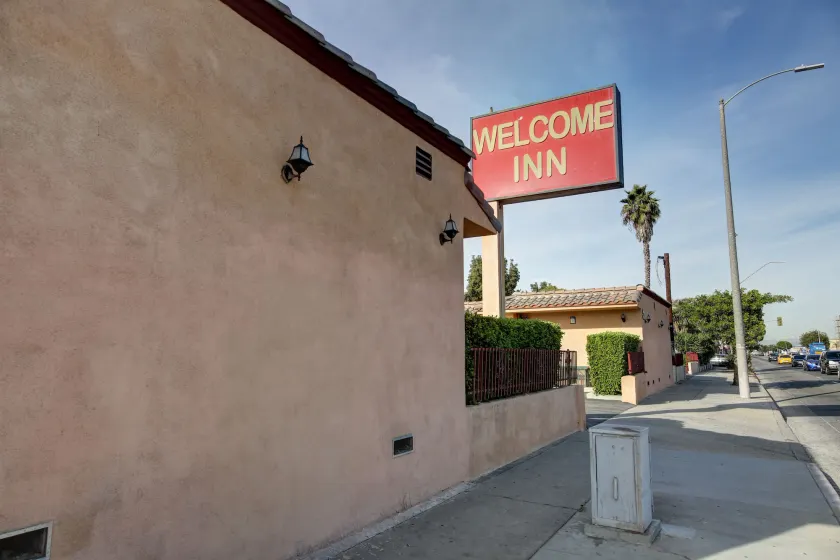 Welcome Inn - Image 1