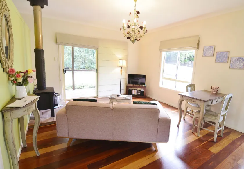 Apple Tree Cottage Montville - Image 1
