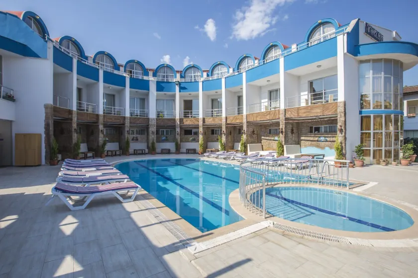Tokay Hotel - Image 1