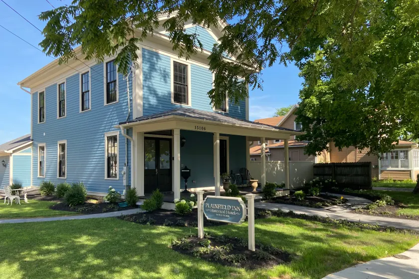 The Plainfield Inn - Image 1