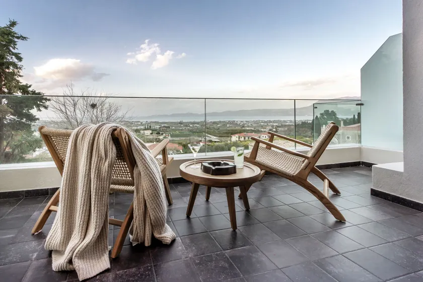 ACRO Upscale Residences - Image 1