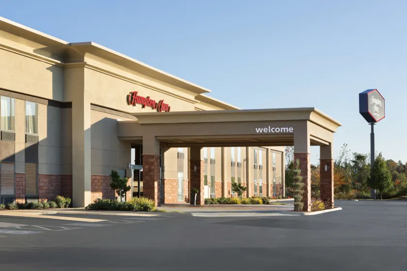Hampton Inn Forrest City - Image 1