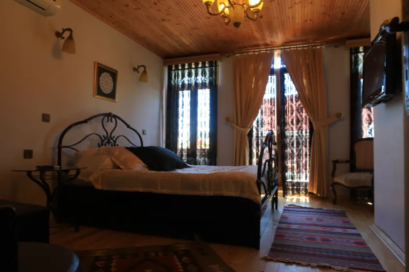 Tom Square Boutique Hotel - Image 1