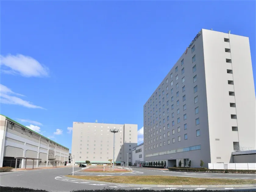 J Hotel Rinku - Image 1