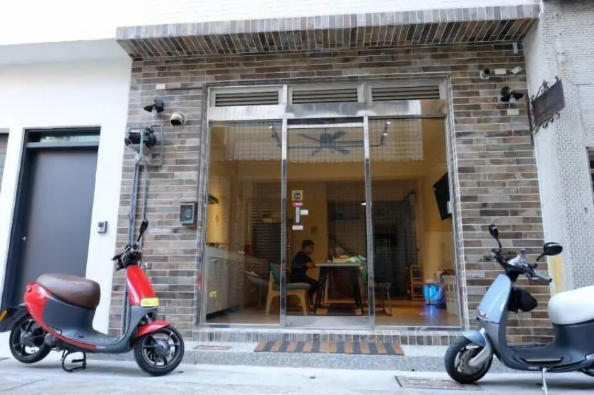KLA B&B - Image 1