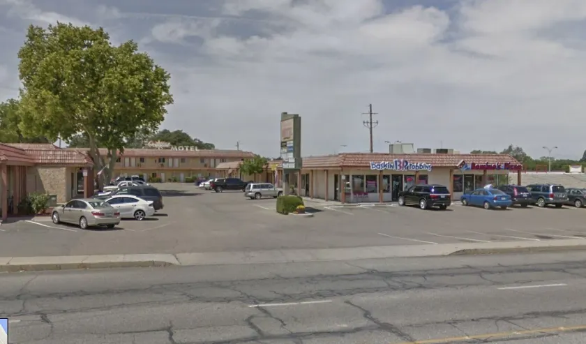 Crystal Motel - Image 1