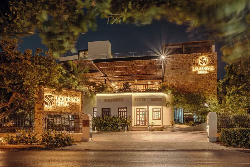 Hotel Las Brisas Merida - Image 1