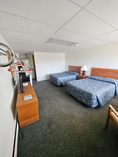 Katahdin Valley Motel - Room