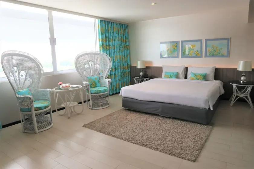 Pearl Hotel Phuket - Image 1