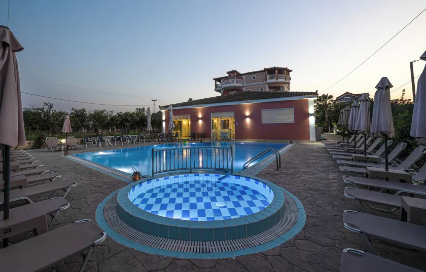Dinos Hotel - Image 1