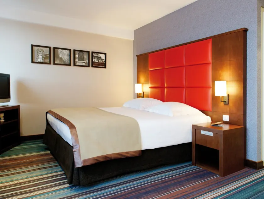 New Hotel Charlemagne - Image 1
