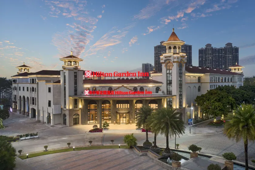 Hilton Garden Inn Huizhou North Railway Station - Image 1
