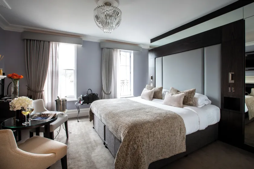 One Warwick Park Hotel - Image 1