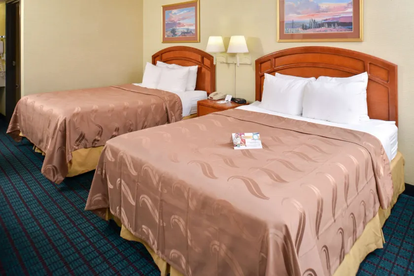 Quality Inn Van Horn - Image 1