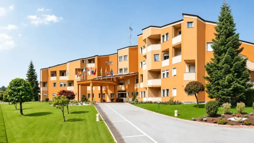 Phi Hotel Pianfei - Image 1