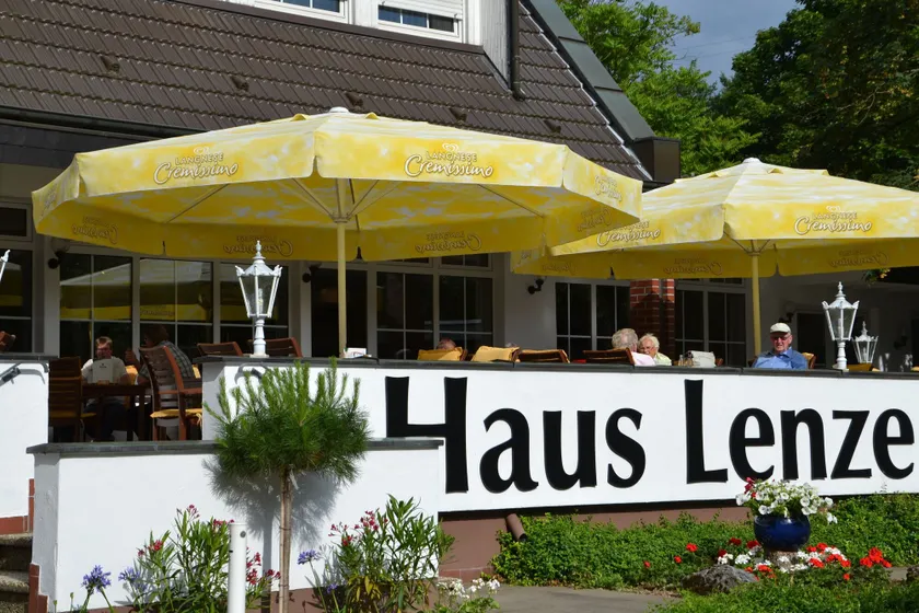 Hotel Haus Lenze - Image 1