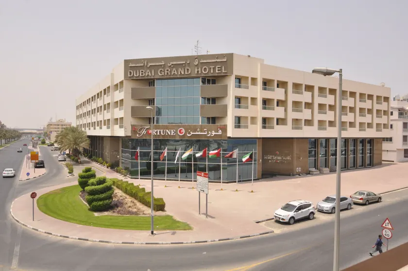 Dubai Grand Hotel by Fortune, Dubai Airport - Image 1