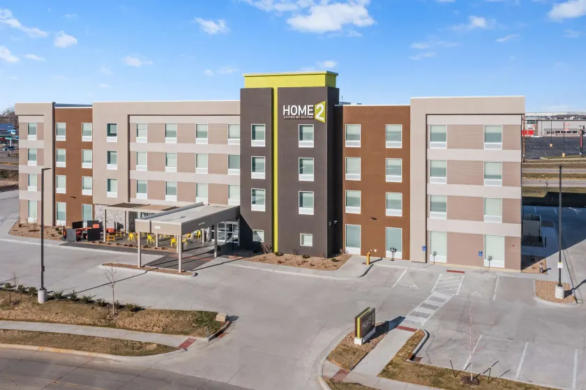 Home2 Suites By Hilton Cedar Rapids Westdale - Image 1