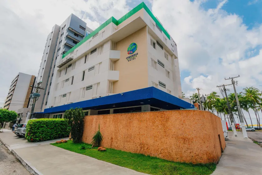 Coqueiros Express Hotel - Image 1