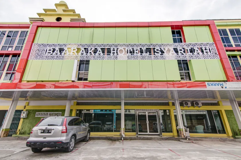 RedDoorz Hotel Baaraka near Living World - Image 1