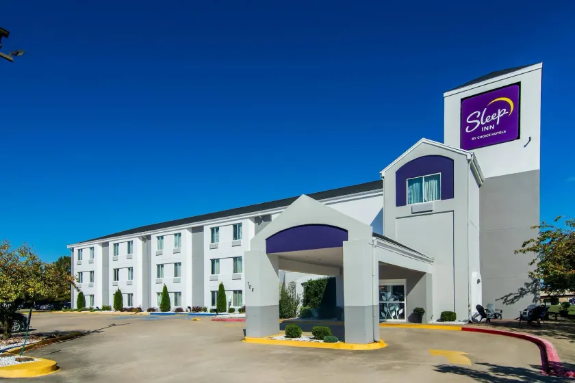 Sleep Inn Fayetteville North - Image 1