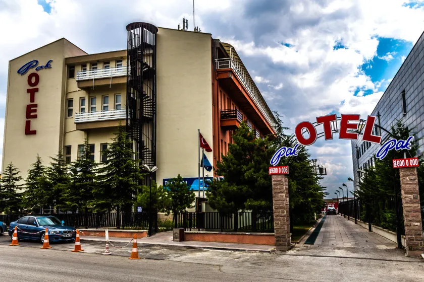 Pak Otel - Image 1