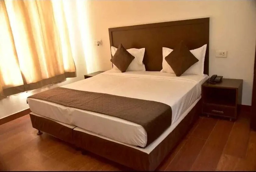 SILVER TREE HOTEL - Chambre
