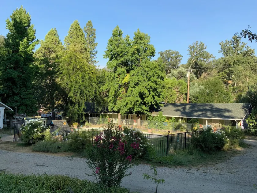 Seven Circles Lodge&Retreat - Image 1